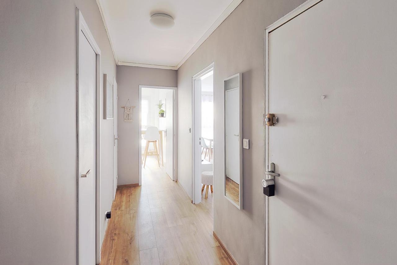 Appartement Ile De Nantes, 4 Personnes, Parking Inclus Extérieur photo